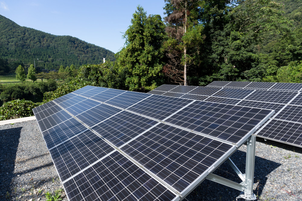 Prix des panneaux solaires pour une maison de 150 m² : un investissement rentable et durable